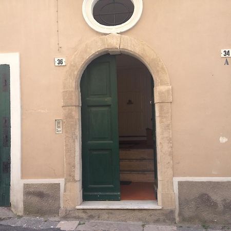 Bed & Breakfast Castello Aragonese Гаета Екстериор снимка