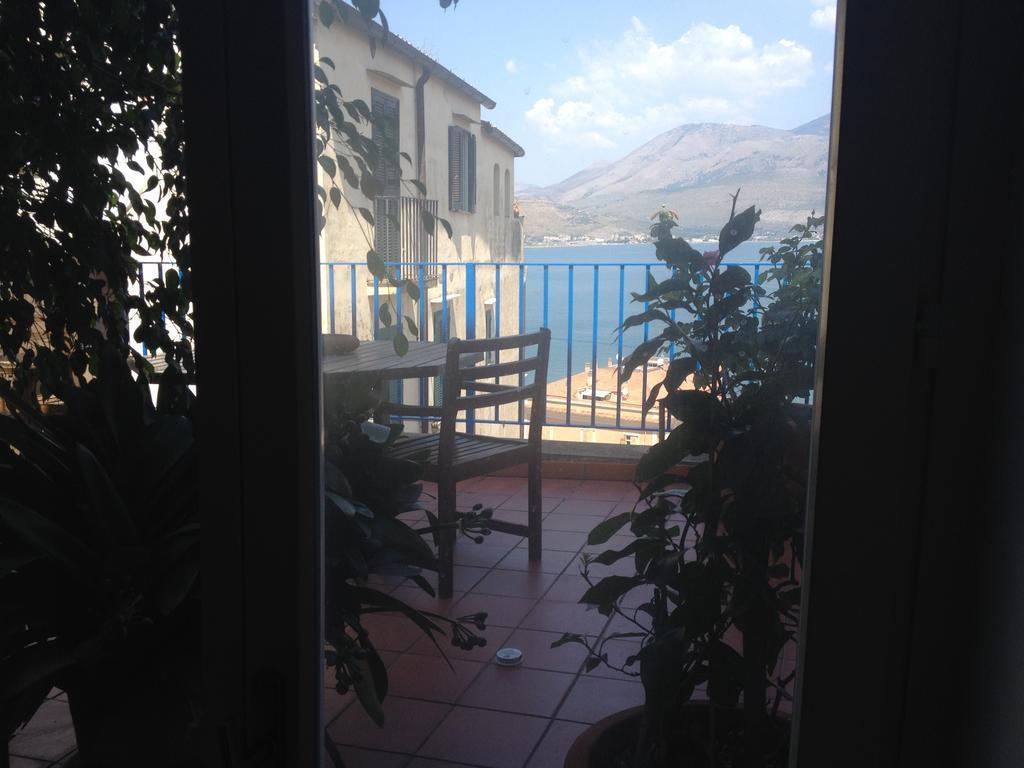 Bed & Breakfast Castello Aragonese Гаета Екстериор снимка