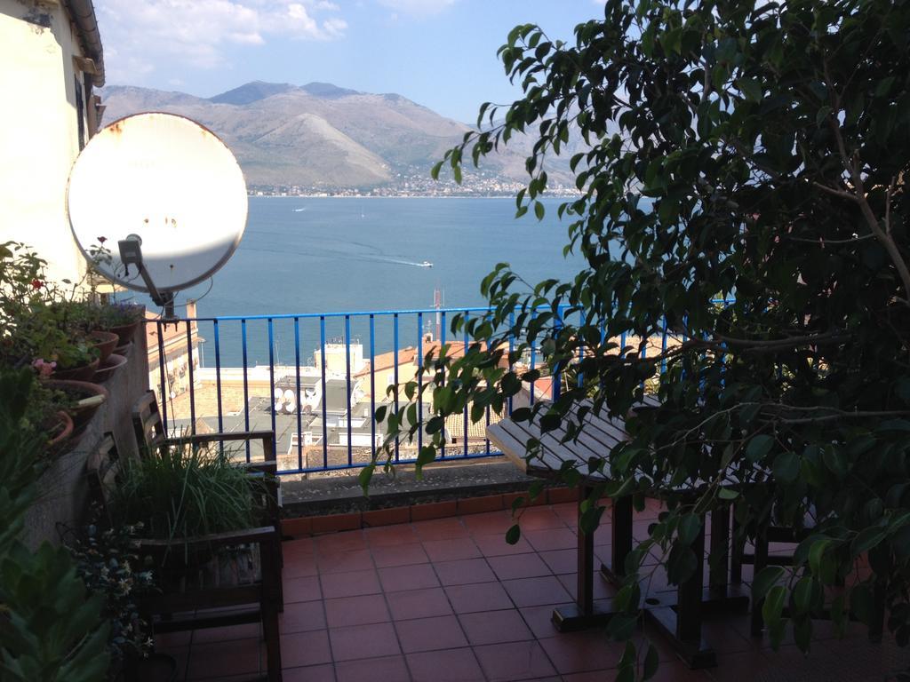 Bed & Breakfast Castello Aragonese Гаета Екстериор снимка