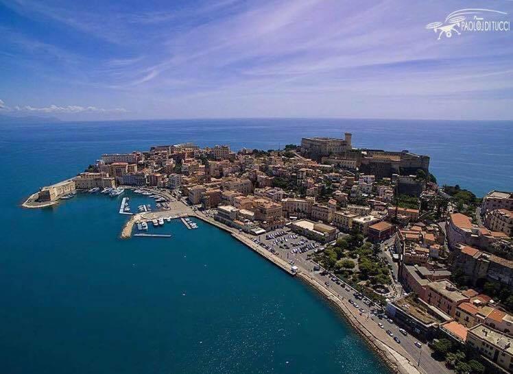 Bed & Breakfast Castello Aragonese Гаета Екстериор снимка